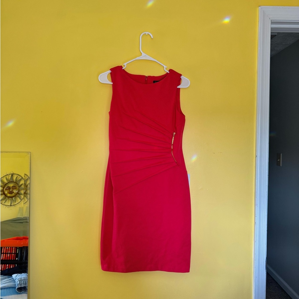 Elegant Red Sleeveless Dress